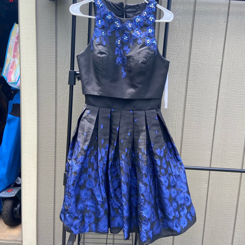 black and blue sherri hill dress